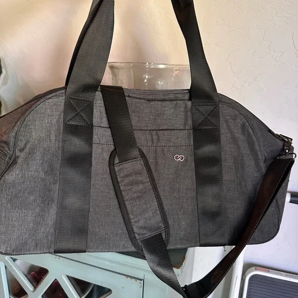 CALIA by Carrie Underwood Bags Calia By Carrie Underwood Gray